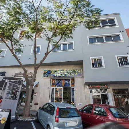 Atico Con Jacuzzi Frente Al Mar De 2 *