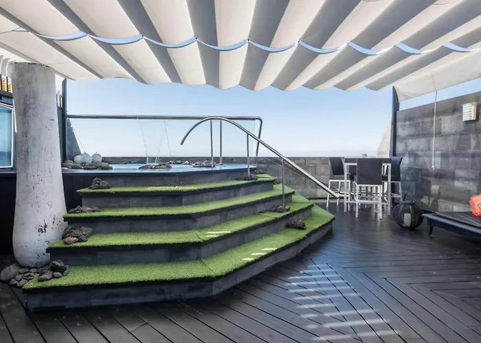 Appartamento ático Con Jacuzzi Frente Al Mar De 2