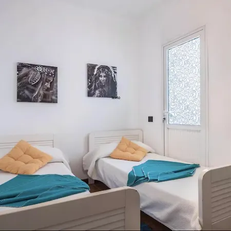 Atico Con Jacuzzi Frente Al Mar De 2 Apartament
